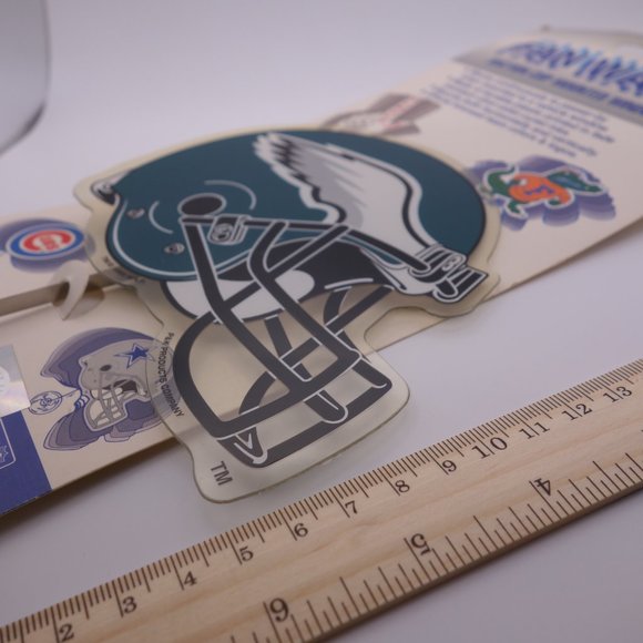 Philadelphia Eagles Fan Waves Suction Cup Mounted Window Sign New with Packaging - Picture 2 of 10